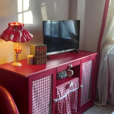 Rouge Calme Et Nature