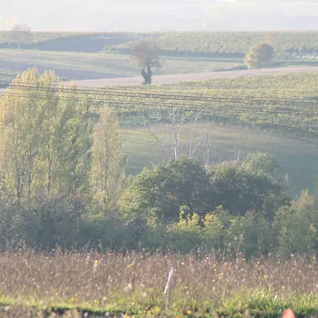 Rouge Calme Et Nature Vakantiehuis