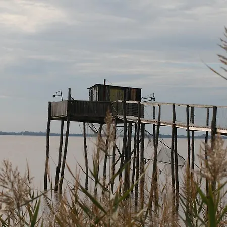 Rouge Calme Et Nature *