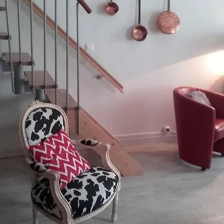 Rouge Calme Et Nature *