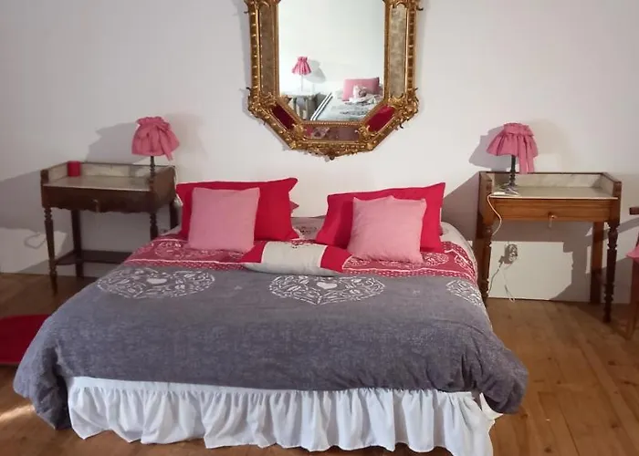 Vakantiehuis Rouge Calme Et Nature Allas-Bocage