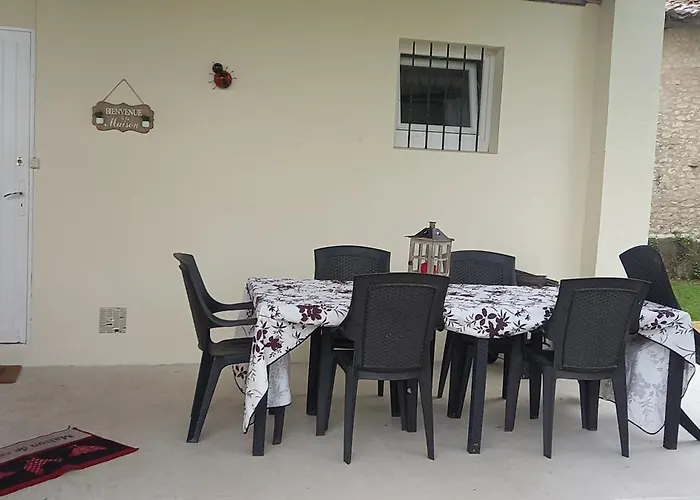 Rouge Calme Et Nature Vakantiehuis