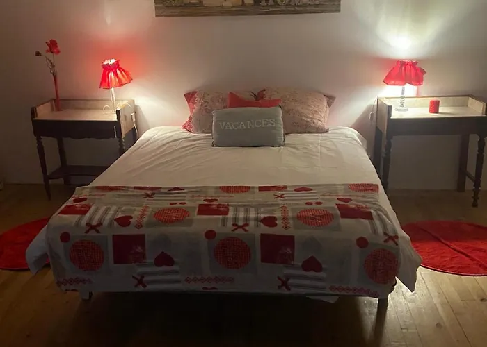 Vakantiehuis Rouge Calme Et Nature Allas-Bocage